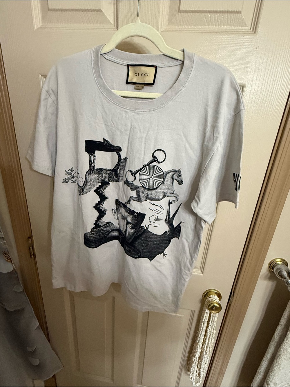 Gray Short-Sleeve Men Graphic Tee with Black Print Size Large